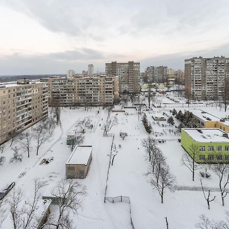 Уютная Квартира Для Семьи На Оболони Kyiv Exterior foto