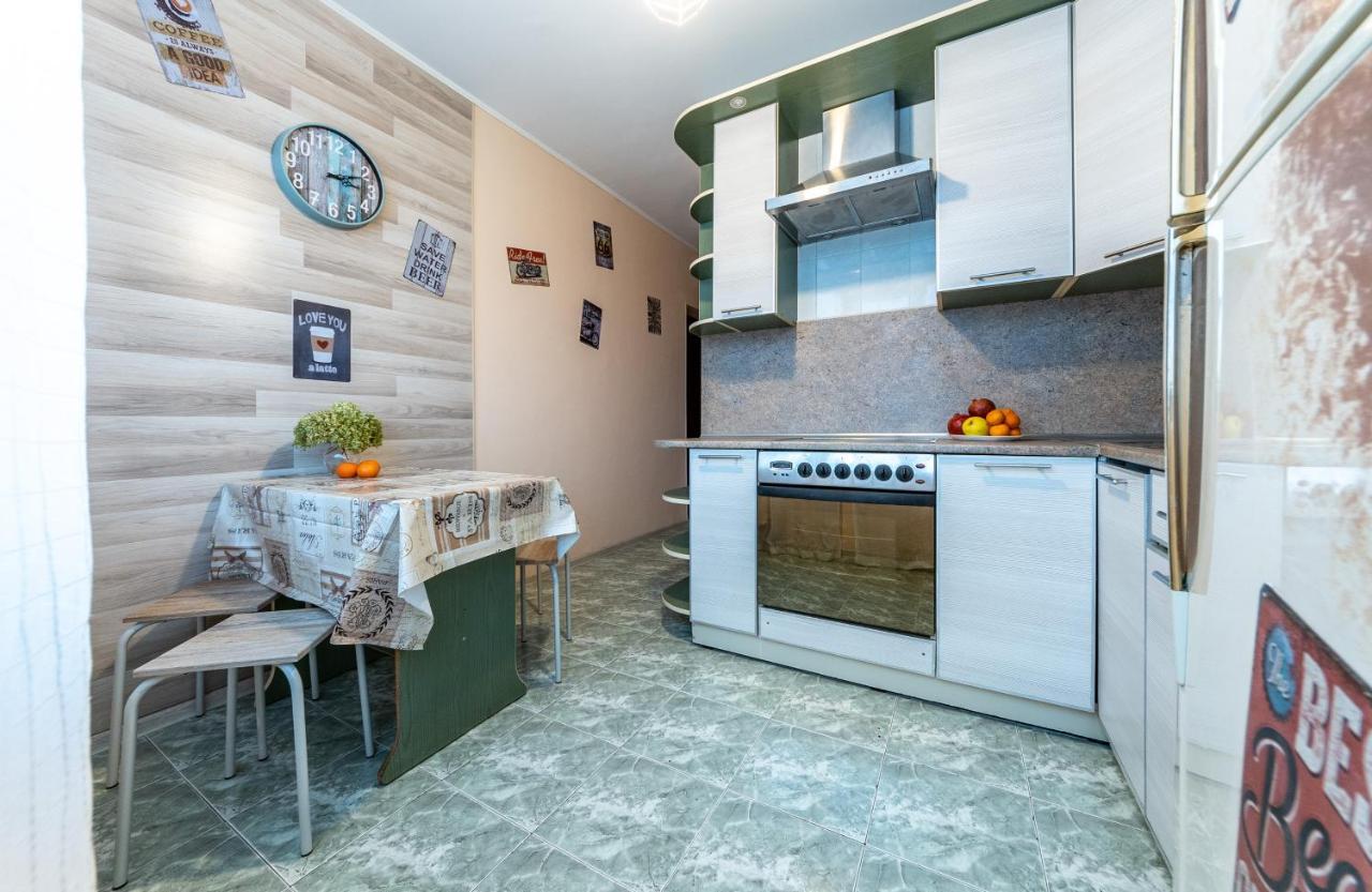 Уютная Квартира Для Семьи На Оболони Kyiv Exterior foto